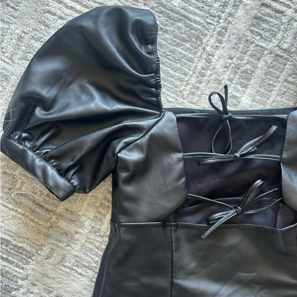 ❌FREE H&M faux leather fitted dress - Picture 5 of 8